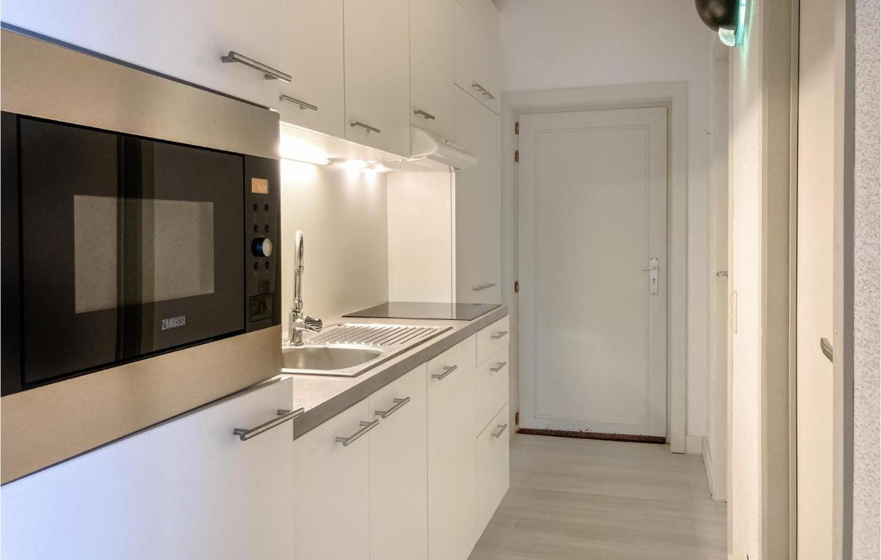 Gorgeous Apartment In Bredene With Kitchen Exterior photo